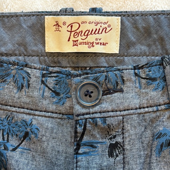 Original Penguin Men’s Flat Front Palm Tree Shorts - Picture 2 of 10